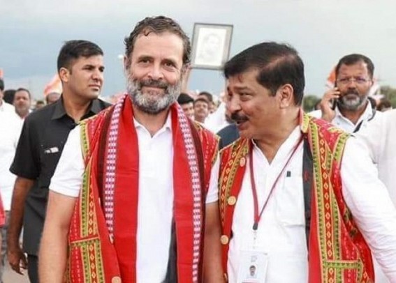 Netizens applaud Rahul Gandhi for wearing Tripura’s traditional attire at Bengaluru